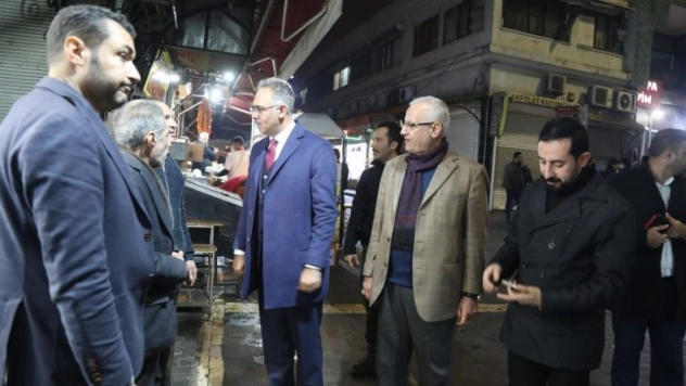 Başkan Kuş esnafı ziyaret etti