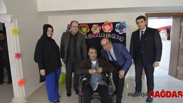 Başkan Mustafa Çöl'den Engelli Bakım Merkezi'ne ziyaret