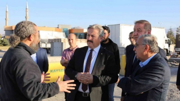 Başkan Palancıoğlu, Germir'deki öğrenci yurdu inşaatını inceledi