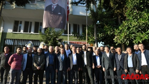 Başkan Seçer, Erkenekliler ile bir araya geldi