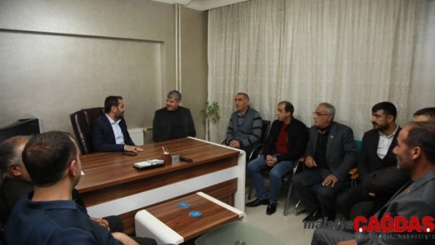 Başkan Şerifoğulları' Muhtarlarımızla ekip ruhuyla çalışıyoruz'