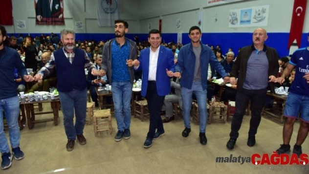 Başkan Tütüncü, sıra gecesinde gençlerle buluştu