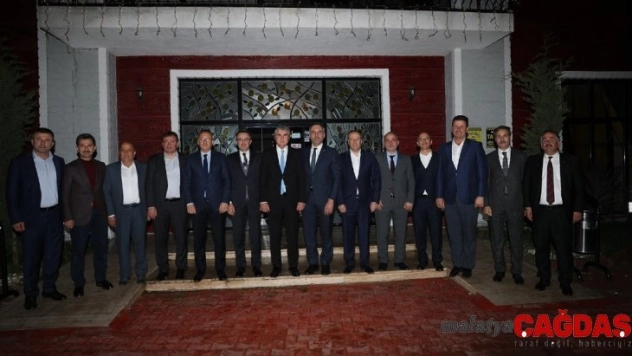 Başkan Yüce, AK Parti İl Başkanlığı Yerel Yönetimler toplantısına katıldı