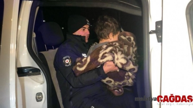 Başkent'te 2 katlı iş yeri alevlere teslim oldu