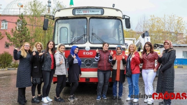 Başkent'te toplu ulaşıma kadın eli değecek