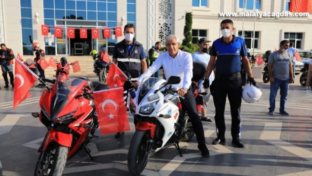 Battalgazi'de motosiklet kortejli zafer bayramı kutlaması
