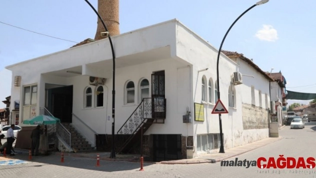 Battalgazi'deki camilerde bayram temizliği