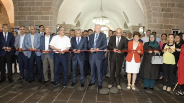 Battalgazi'de kağıt rölyef sergisi