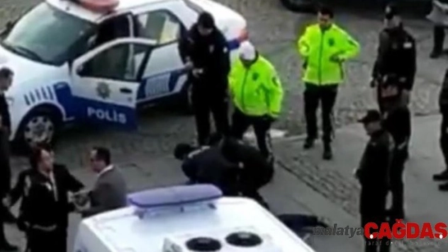 Bayburt'ta katil zanlısının yakalanma anı kamerada