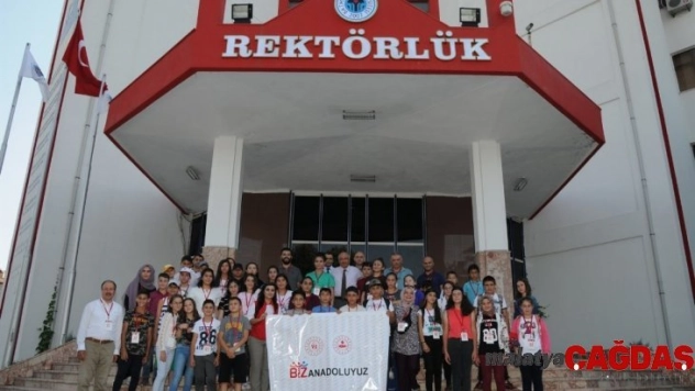 Bayburtlu çocuklar Batman Üniversitesi'ni ziyaret etti