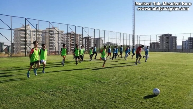 Baydilli'den altyapı seçmelerine katıldı