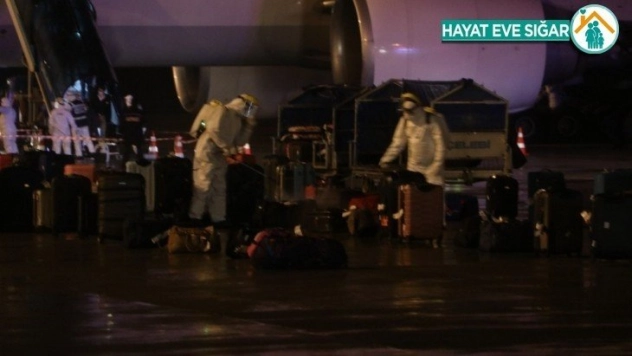 Belçika'dan 328 kişi Trabzon'a getirildi