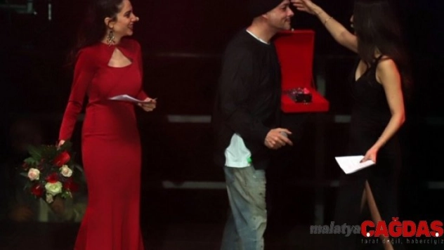 Berlin'de 12 sanatçıya Avrupa Türk Müzik Ödülü 'ETMA' verildi