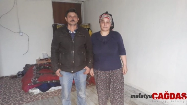 Beş aydır yanmış evde yaşamaya çalışıyorlar