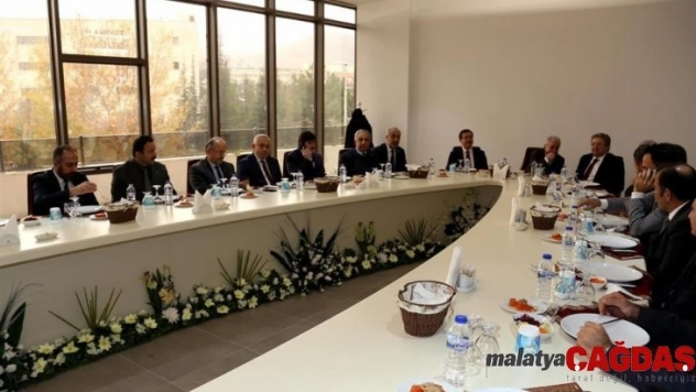 BEÜ Rektörü Yardım, Rektörler çalıştayına katıldı