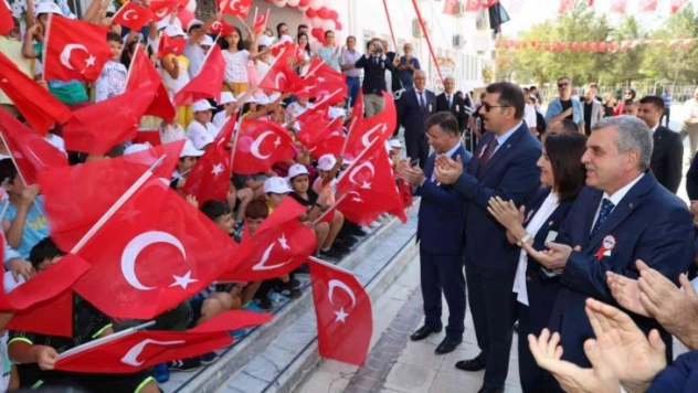 Beyazgül: 'Eğitim ordusuna hep birlikte destek vereceğiz''