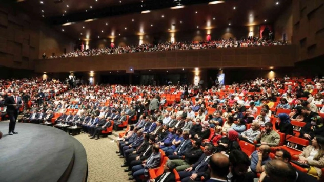 Bilal Erdoğan gençlerle buluştu