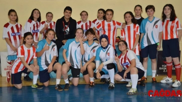 Bilecikspor Kız Futbol Takımından anlamlı Engelliler Günü mesajı