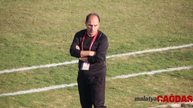 Bilecikspor'un yeni antrenörü Mehmet Fatih Ayhan oldu