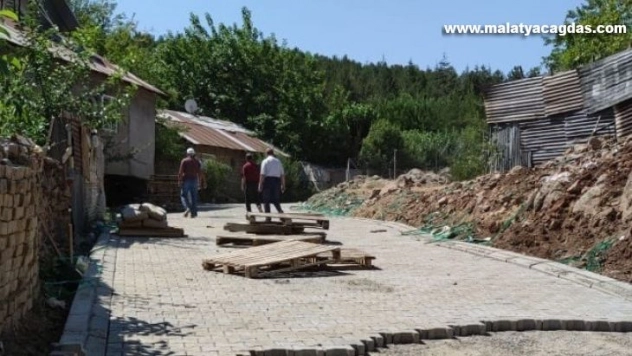 Bingöl Belediyesi üstyapı çalışmalarına devam ediyor