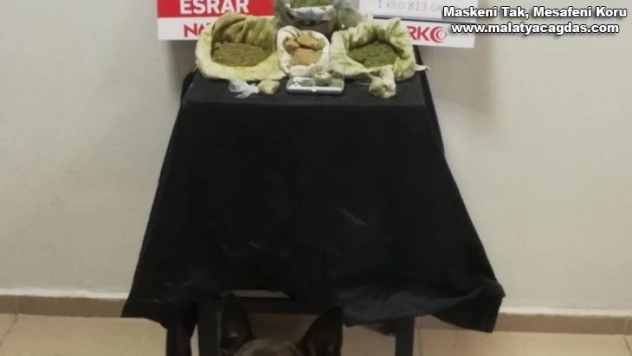 Bingöl'de 17 suç kaydı bulunan şüpheli uyuşturucu ticareti yaparken yakalandı