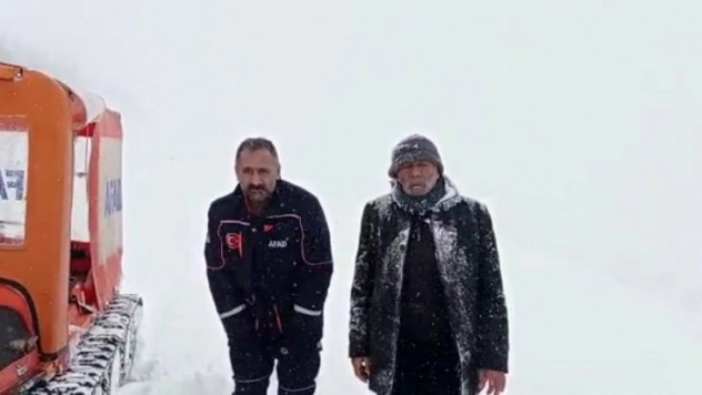 Bingöl'de donmak üzere olan 2 kişiyi AFAD kurtardı