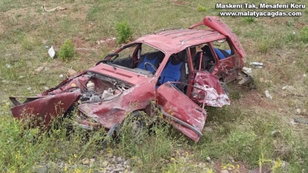 Bingöl'de otomobil ile traktör çarpıştı: 4 yaralı