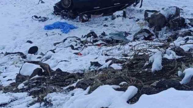 Otomobil şarampole yuvarlandı: 4 yaralı