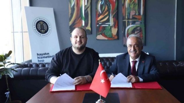 Bir iş birliği de Türkiye Buz Hokeyi Federasyonuyla