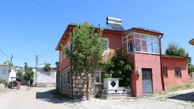 Birçok kişinin rüyasını gördüğü yere kabir yaptılar