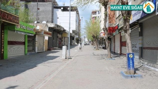 Bismil Belediyesi sokağa çıkma yasağında vatandaşların ihtiyaçlarını karşılıyor