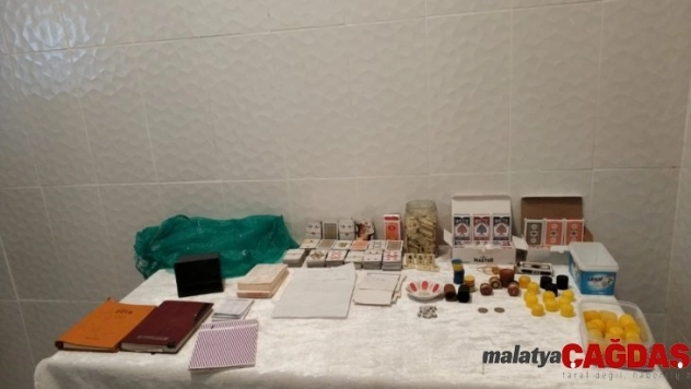 Bodrum katında kumara jandarma engeli