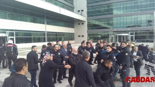 Bolu'da cinayet davası sonrasında kavga çıktı: 3 gözaltı