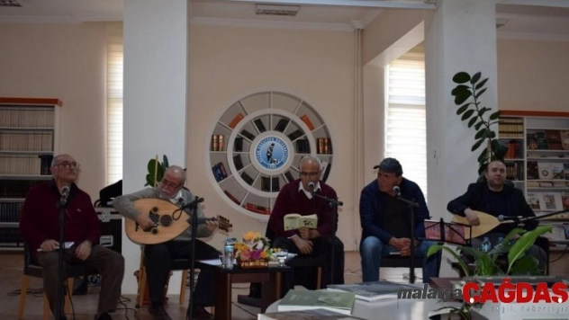 Bolvadin MYO'da müzik ve şiir dinletisi