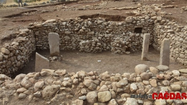 Boncuklu Tarlanın tarihinin Göbeklitepe'den daha eskiye dayandığı ortaya çıktı