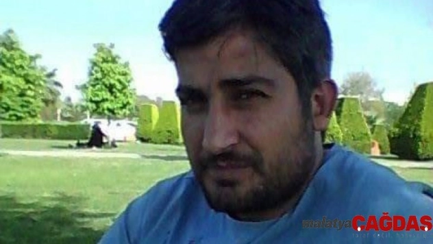 Boşanma aşamasındaki eşini öldürdü