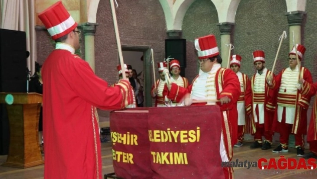 Bu da özel insanlar mehter takımı