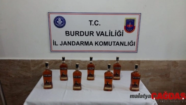 Büfeye kaçak alkol baskını