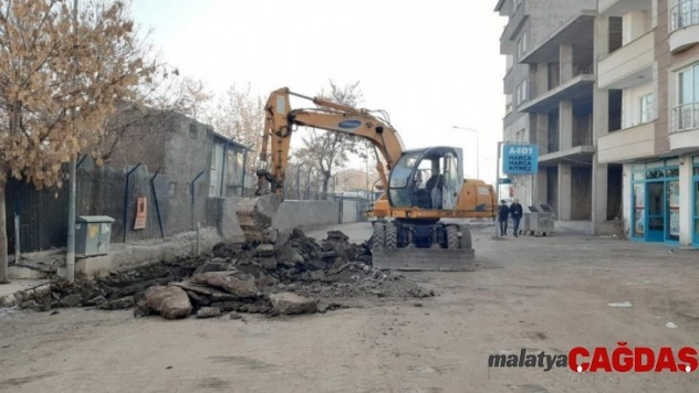Bulanık Belediyesinden yol yapım çalışması