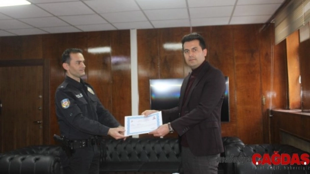 Bulanık'ta başarılı polislere 'üstün başarı belgesi'