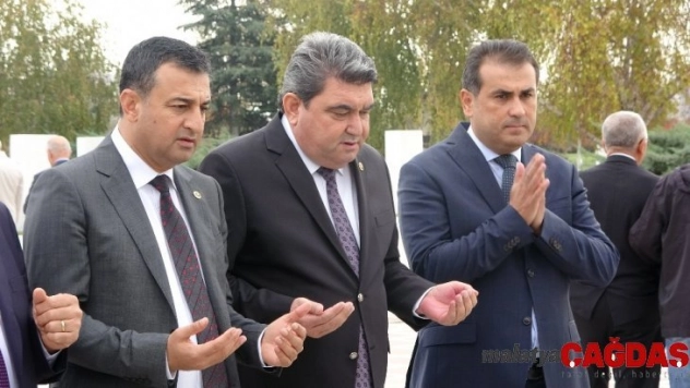 Bülent Ecevit vefatının 13'üncü yılında mezarı başında anıldı