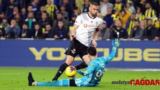 Burak'tan Alper'e: 'Oyuna gir öyle konuş'