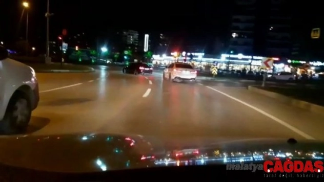 Bursa'da drift yapan sürücüler emniyetten kaçamadı