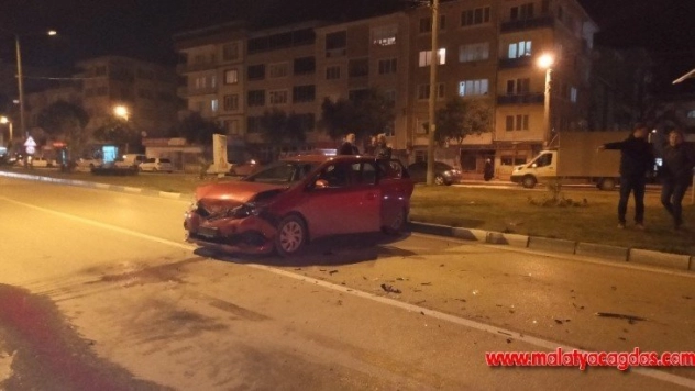 Bursa'da zincirleme trafik kazası: 1 yaralı