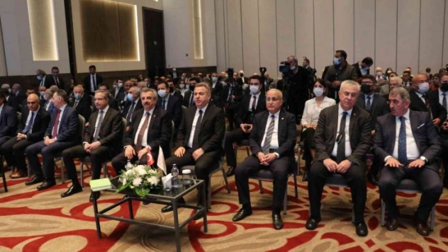 Büyükdede: 'Petrokimya yatırımları cari açığı kapatacak'