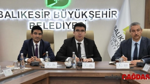 Büyükşehir'de 20 ilçede vatandaş odaklı hizmet