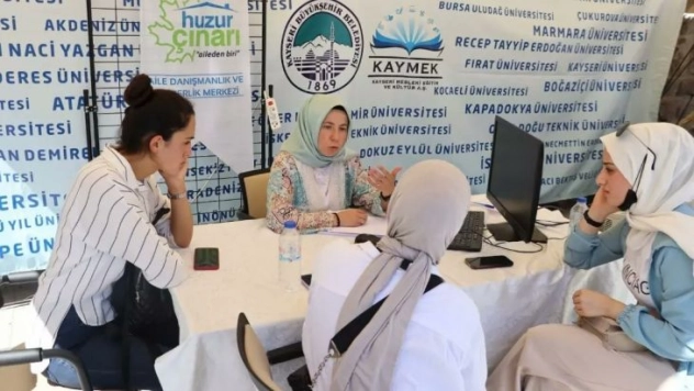 Büyükşehir'den üniversite adaylarına ek tercih sürecinde de tam destek