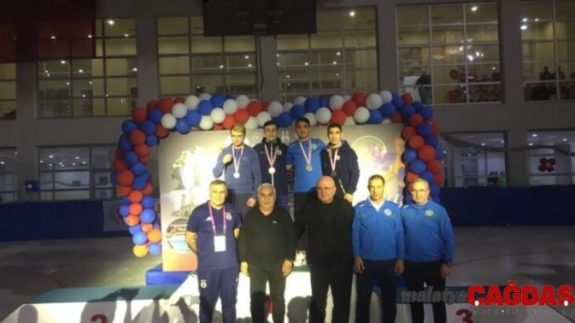 Büyükşehir'li boksörlerden 2 madalya