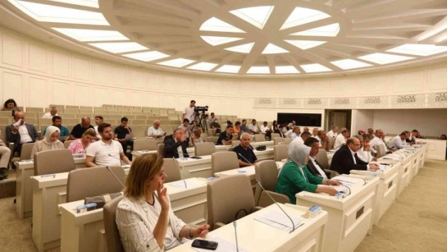 Büyükşehir meclisi toplandı