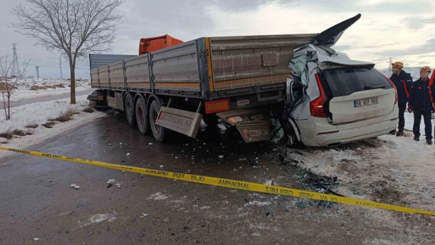 Buzlanma kazaya neden oldu, Sivaslı iş adamı kazada öldü